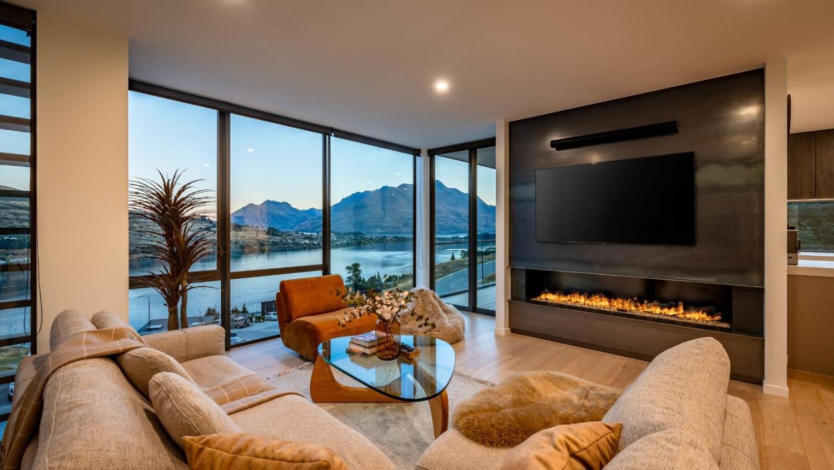 The Tiers- Hot Tub- Ac- Bbq- Free Parking Villa Queenstown Buitenkant foto